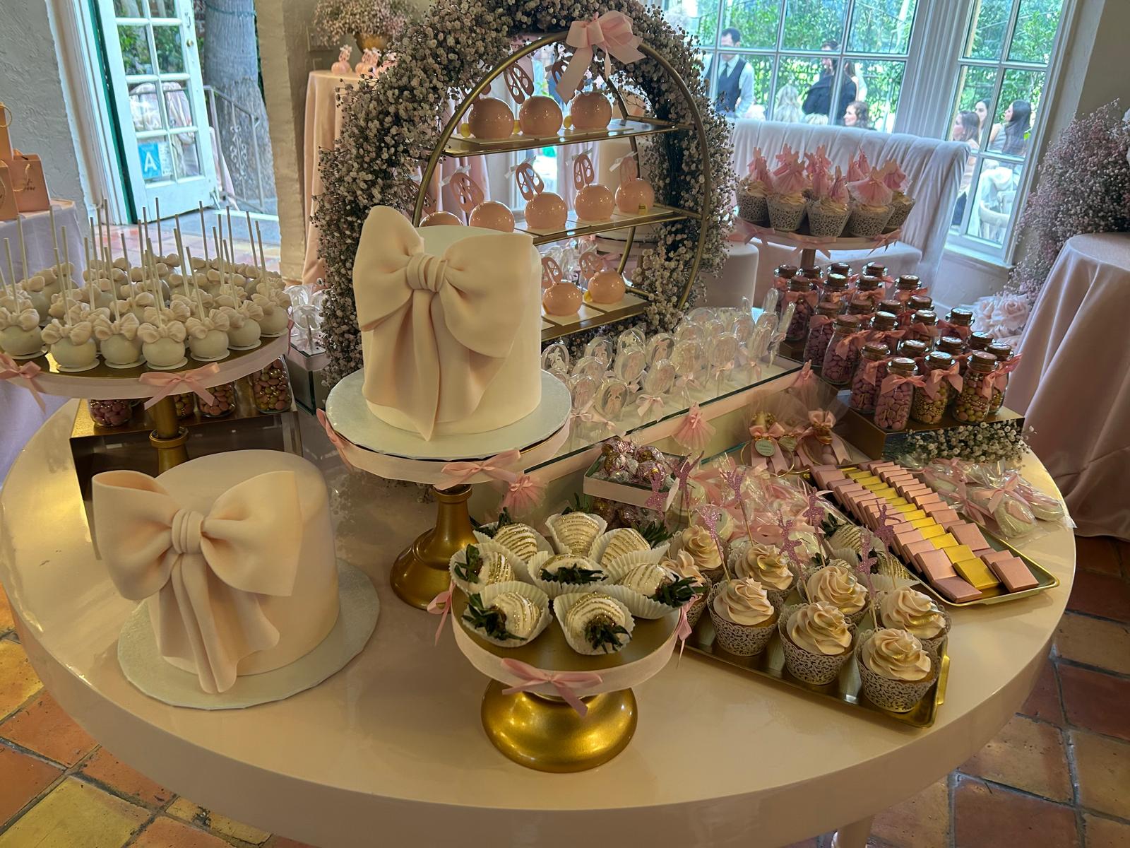 Roobina’s Cake at Kalaydjian Banquet Hall, Burbank, CA – Elegant Cakes for Every Occasion