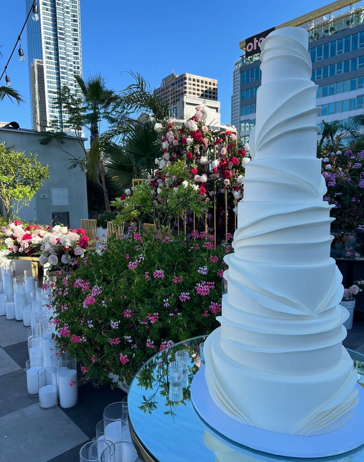 Delightful Wedding Cakes and Gourmet Desserts at Anaheim White House Restaurant – Roobina’s Cake