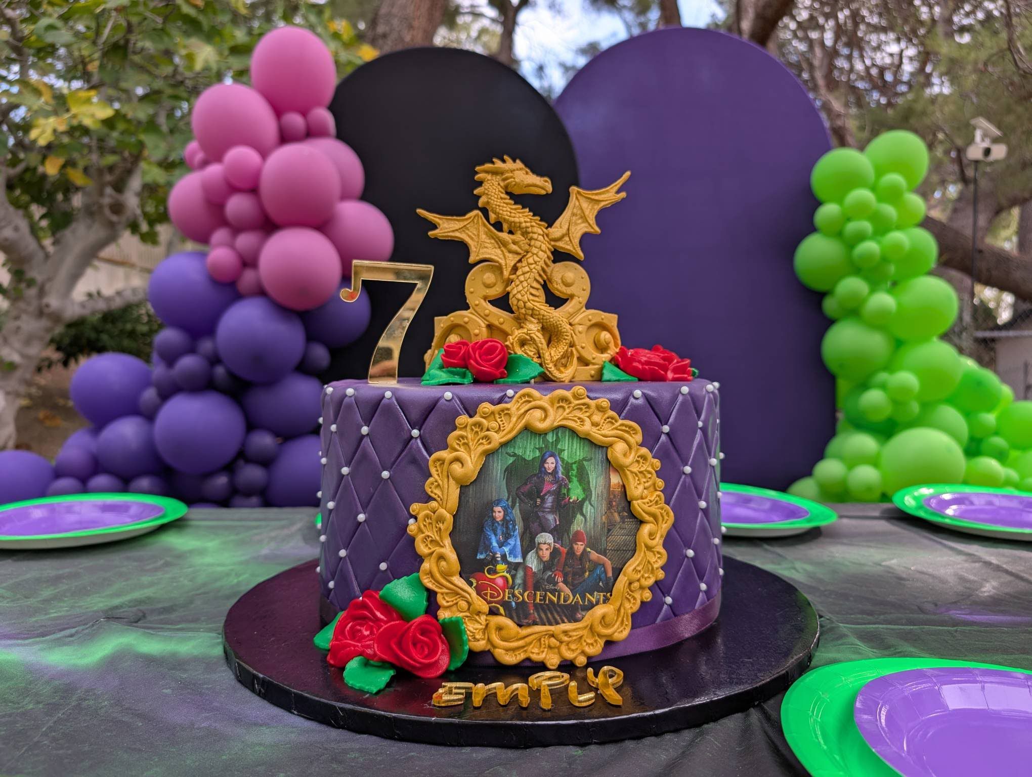 Roobina’s Cakes – Your Premier Cake Shop in Santa Monica