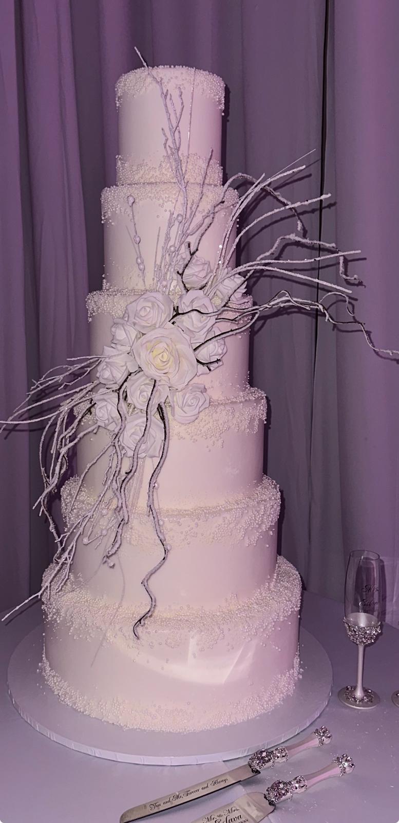 Roobina’s Cake Delivery to Zachari Dunes on Mandalay Beach