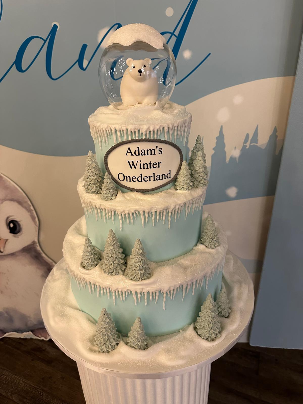 Scripps Seaside Forum: An Iconic Oceanfront Wedding Venue in La Jolla with Seamless Wedding Cake Delivery