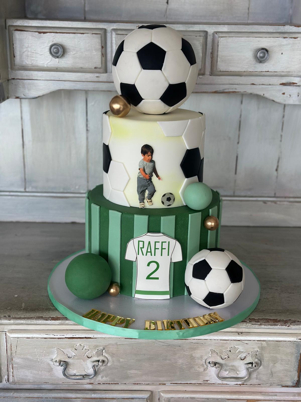 The Wedding Bowl La Jolla: A Breathtaking Oceanfront Ceremony Venue with Expert Wedding Cake Delivery