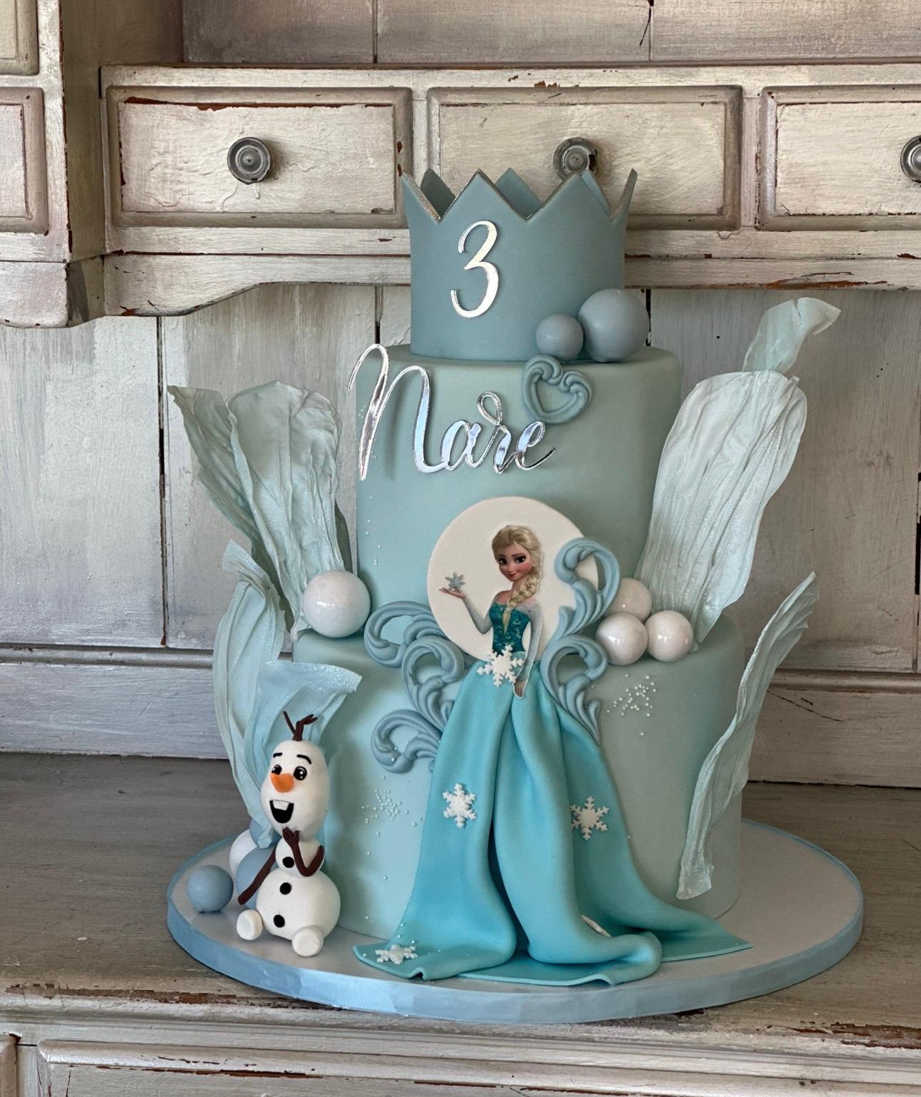 La Jolla Shores Hotel Weddings & Events: A Premier Beachfront Wedding Venue with Seamless Wedding Cake Delivery