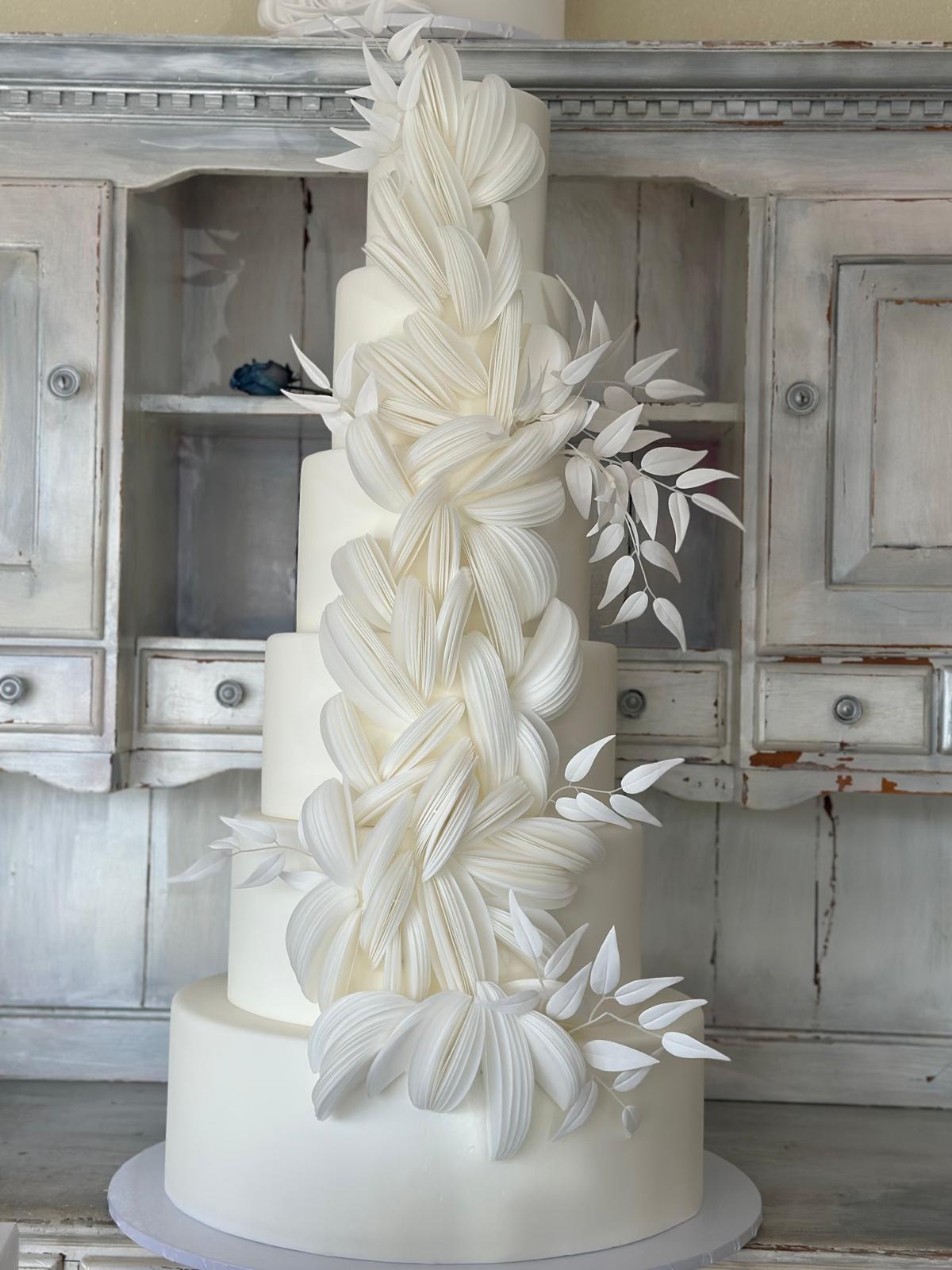 Elegant Outdoor & Estate Wedding Venues in Malibu — Paired with the Best Bakery for Custom Cakes