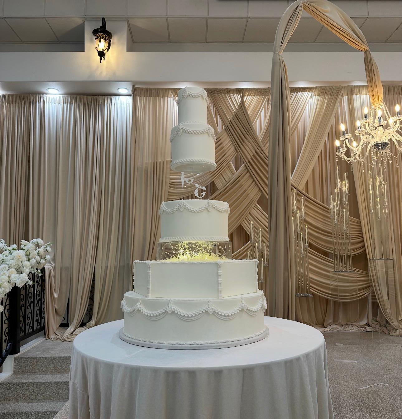 A Sweet Journey Across Los Angeles: Roobina’s Cake Delivery Story