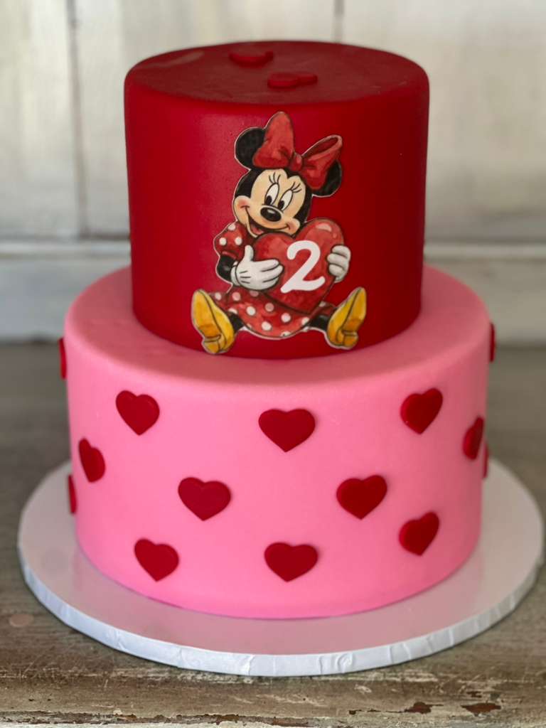 Cake Delivery Near Burbank, California – Roobina’s Cake