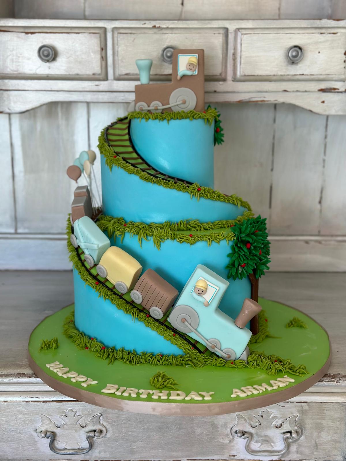 A Trusted Cake Bakery & Dessert Destination in Newport Beach Welcome to Roobina’s Cake