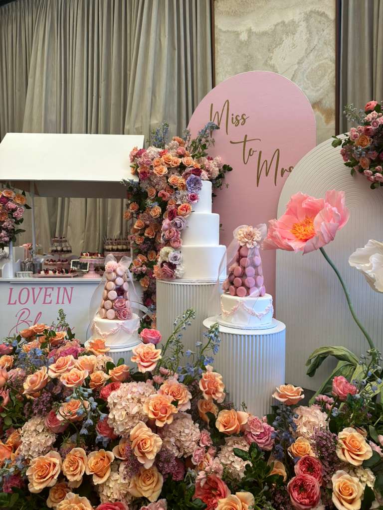 Fondant Wedding Cakes North Hollywood – Elegant Designs by Roobina’s Cake