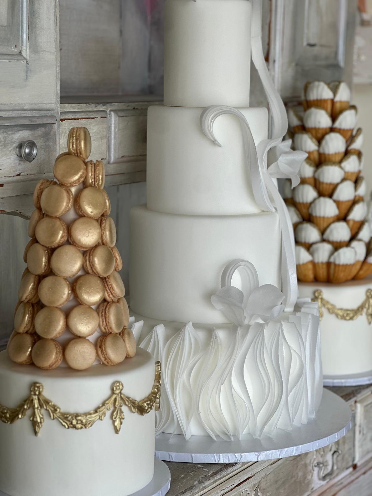 Custom Cake Bakeries Toluca Lake, Los Angeles, CA | Custom Cakes