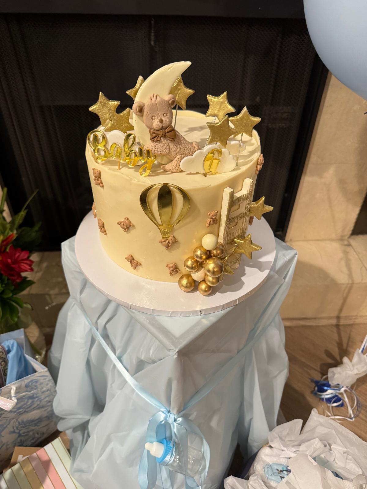 Custom Wedding Cake Bakeries La Cañada Flintridge, CA | Custom Cakes & Desserts by Roobina’s Cake