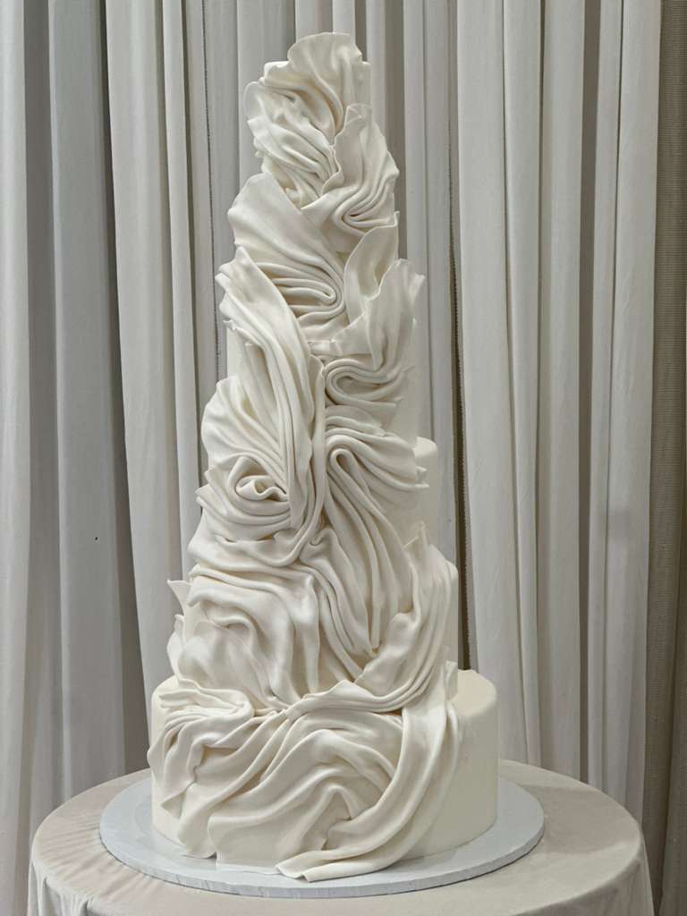 Quinceañera Cakes Aliso Viejo CA | Custom Cakes Orange County Delivery