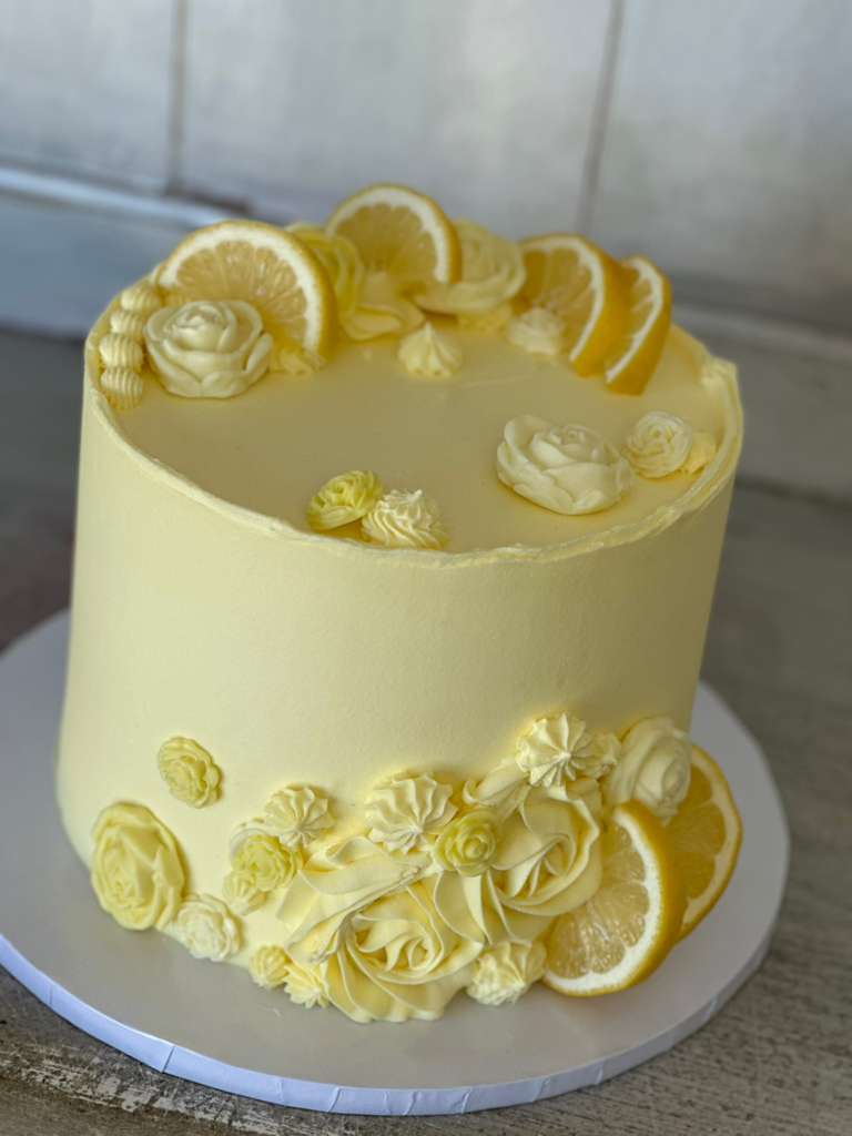 Quinceañera Cakes Costa Mesa CA – Custom Designs & Delivery by Roobina’s Cakes