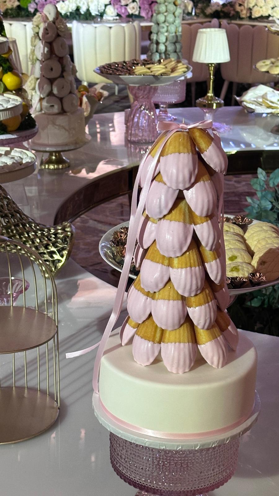 Graduation Cakes Long Beach | Roobinas Cake Custom Designs