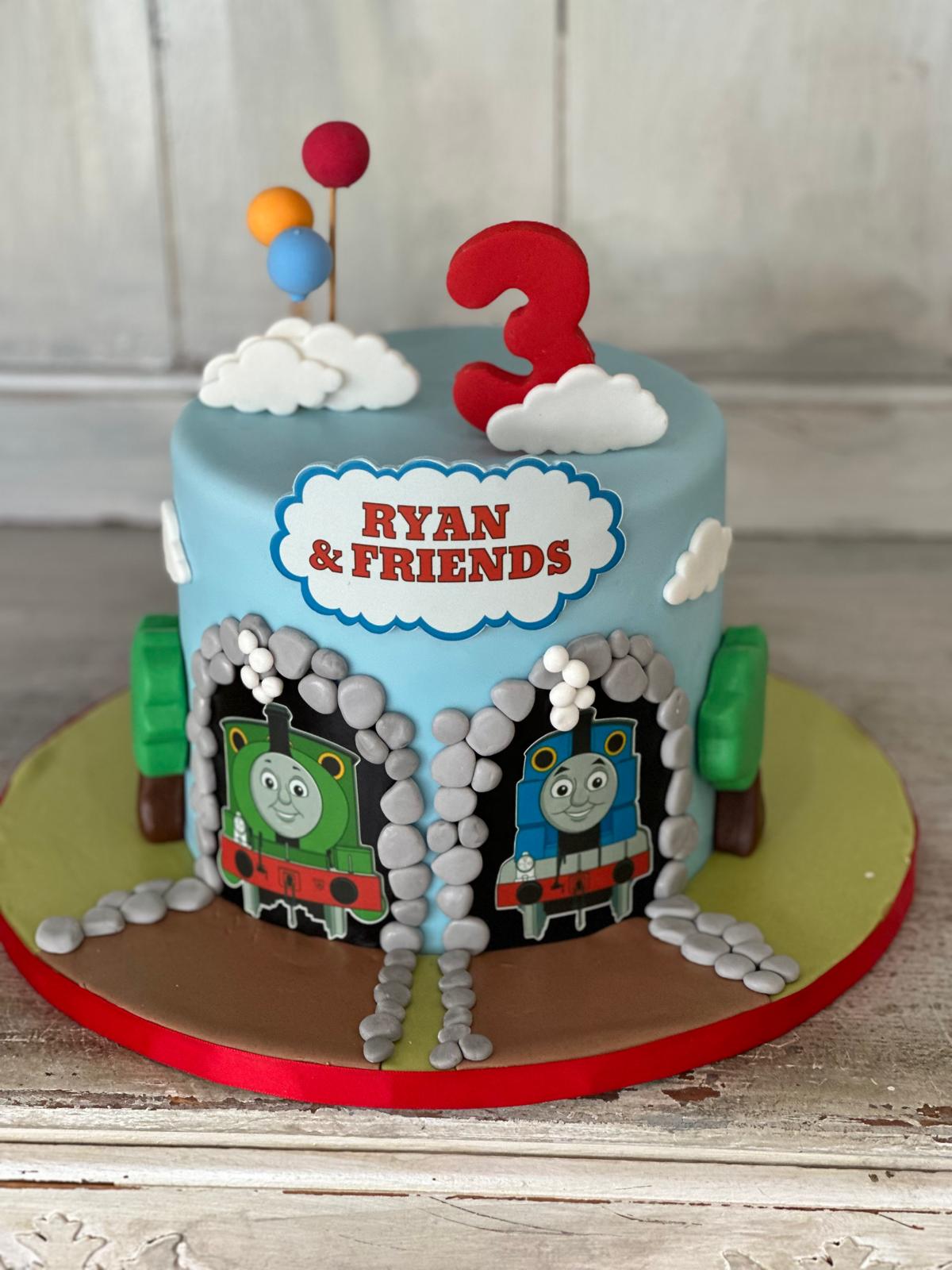 Custom Cakes in Glendale, CA