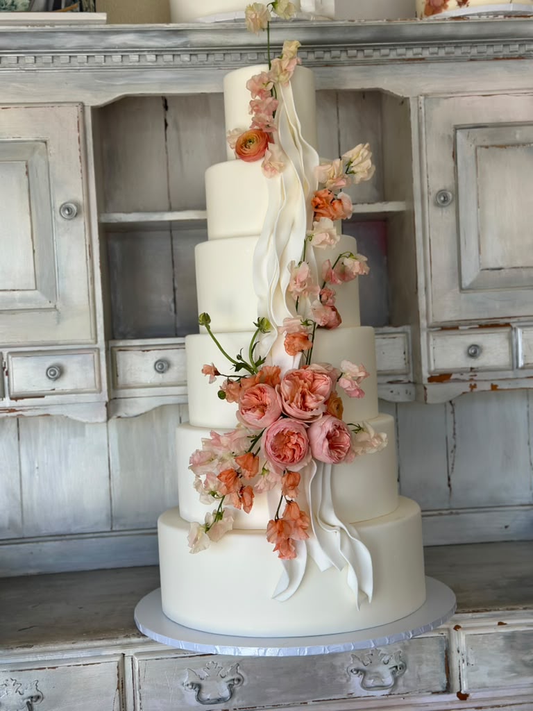 Best Wedding Cake Bakery in Silver Lake, CA