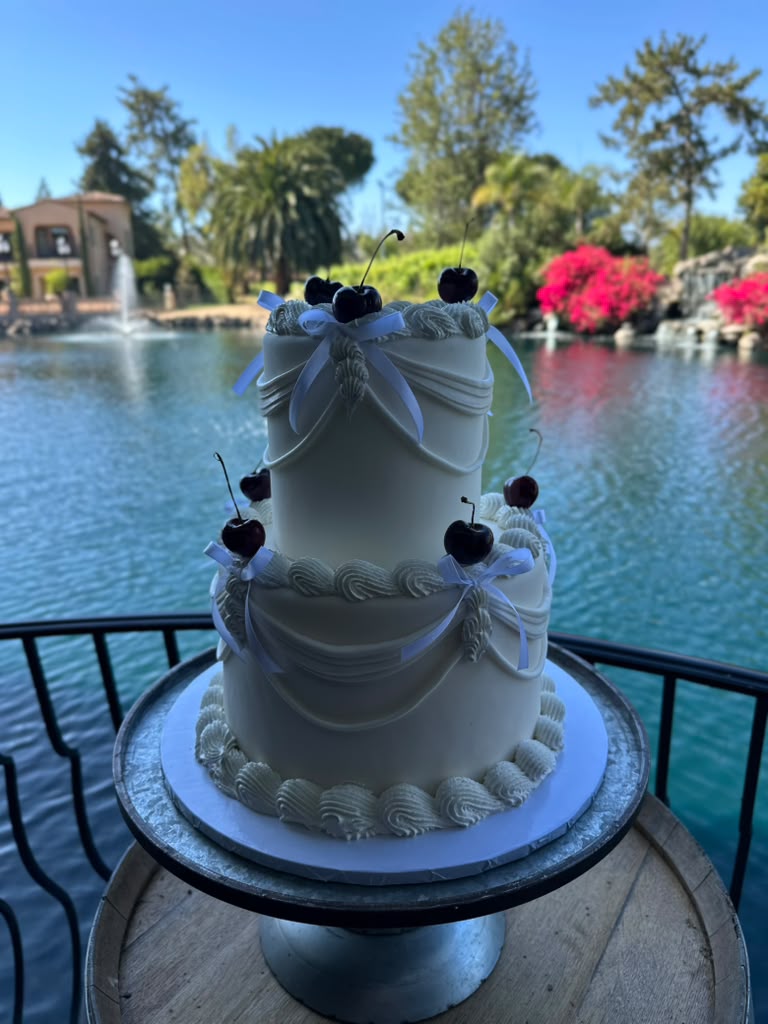 Wedding Cake Bakeries With Prices in San Marcos, CA