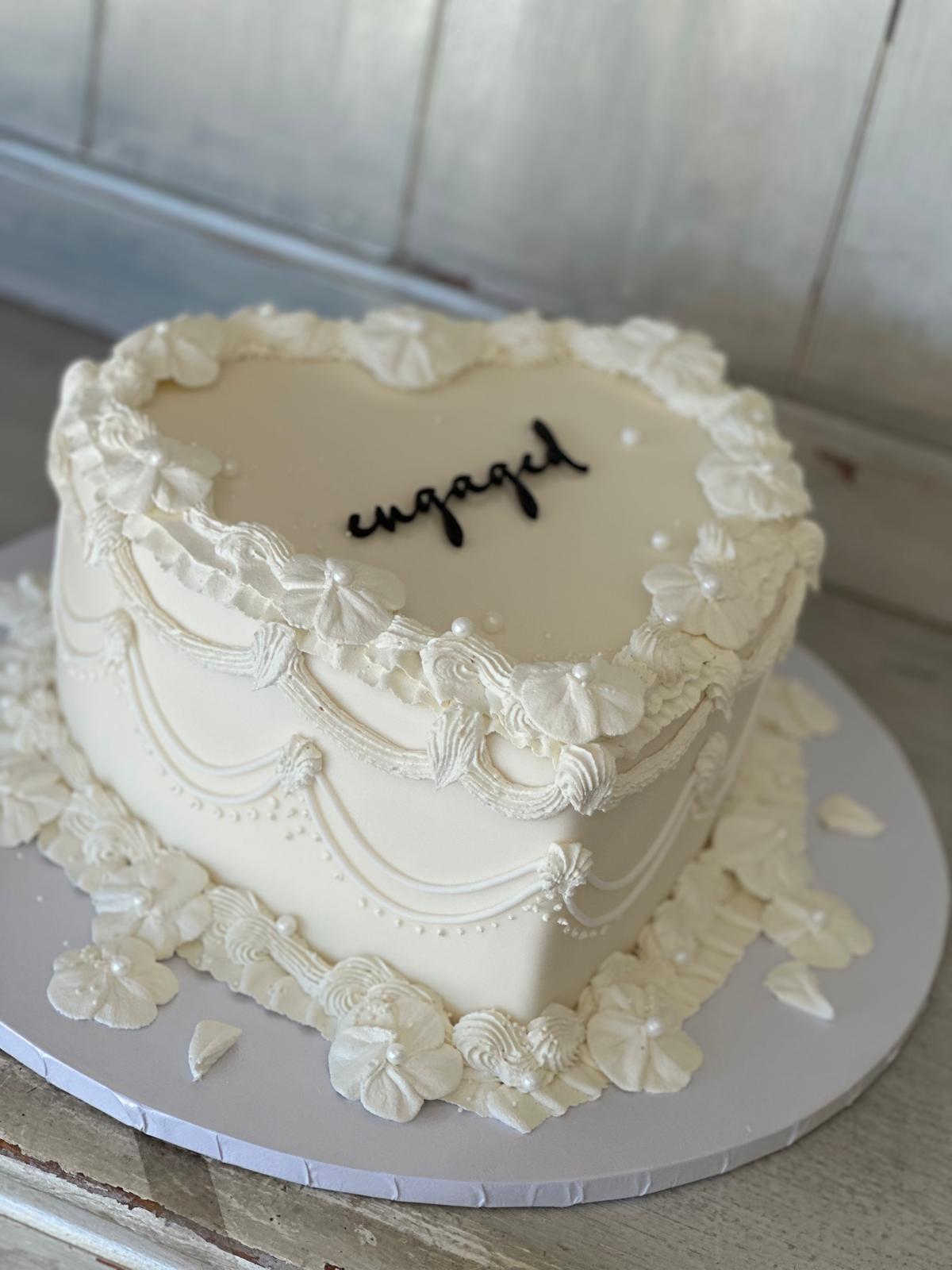 Custom Cakes in Buena Park, CA: Welcome to Roobina’s Cake