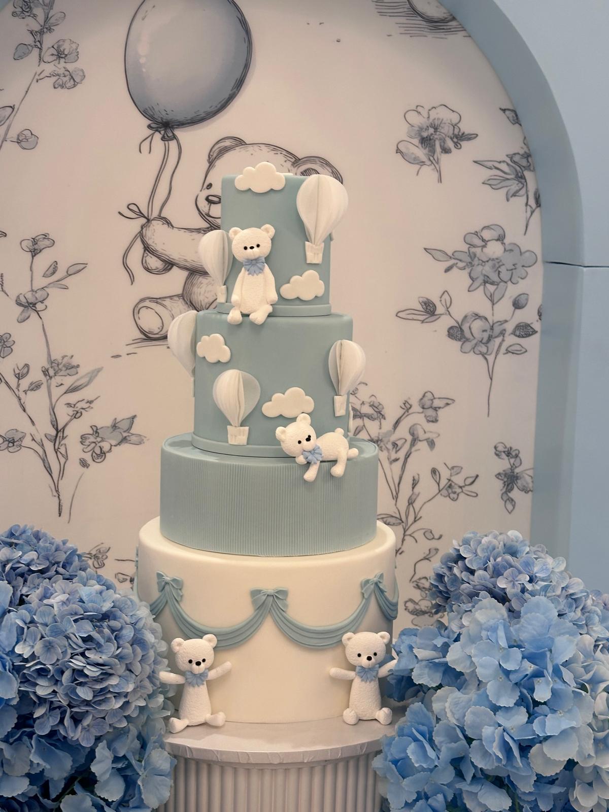 Cakes & Bakeries in Fountain Valley, CA: Welcome to Roobina’s Cake