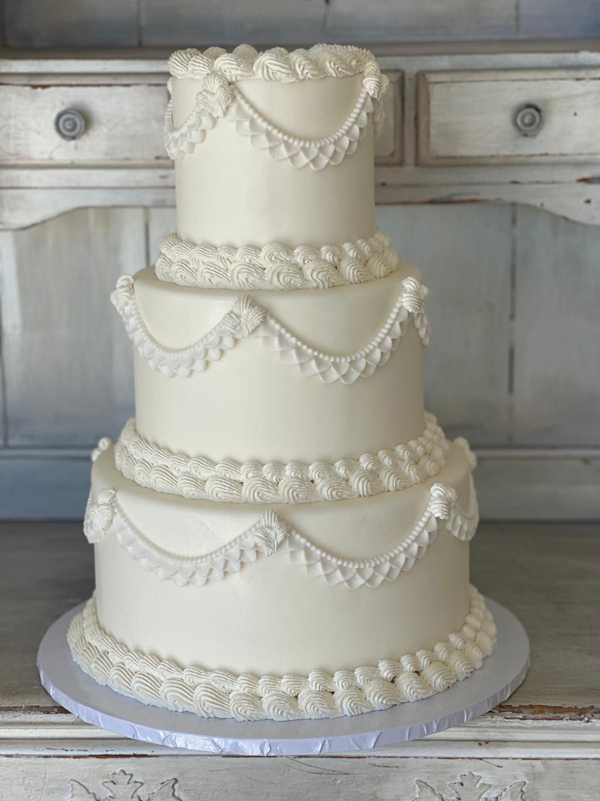 Bakeries and Custom Cakes in Seal Beach, CA 90740
