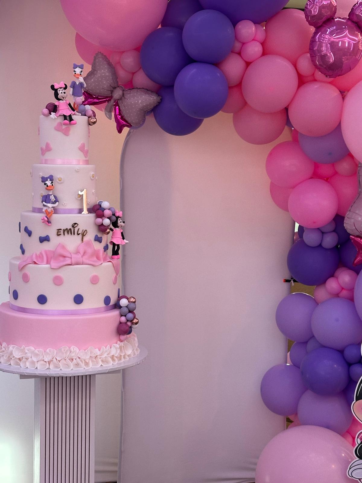 Wedding cakes Granada Hills 91344