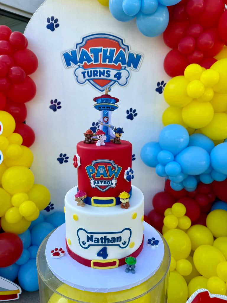 16th birthday cakes Thousand Oaks 91362