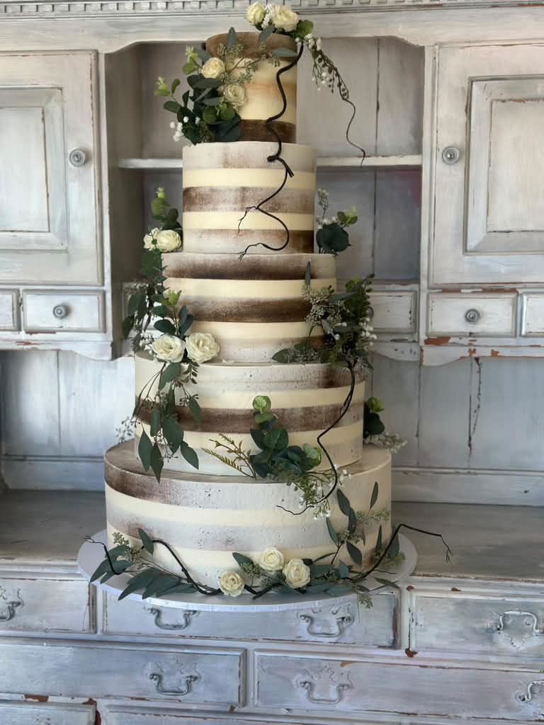 1st birthday cakes delivery Encino 91436