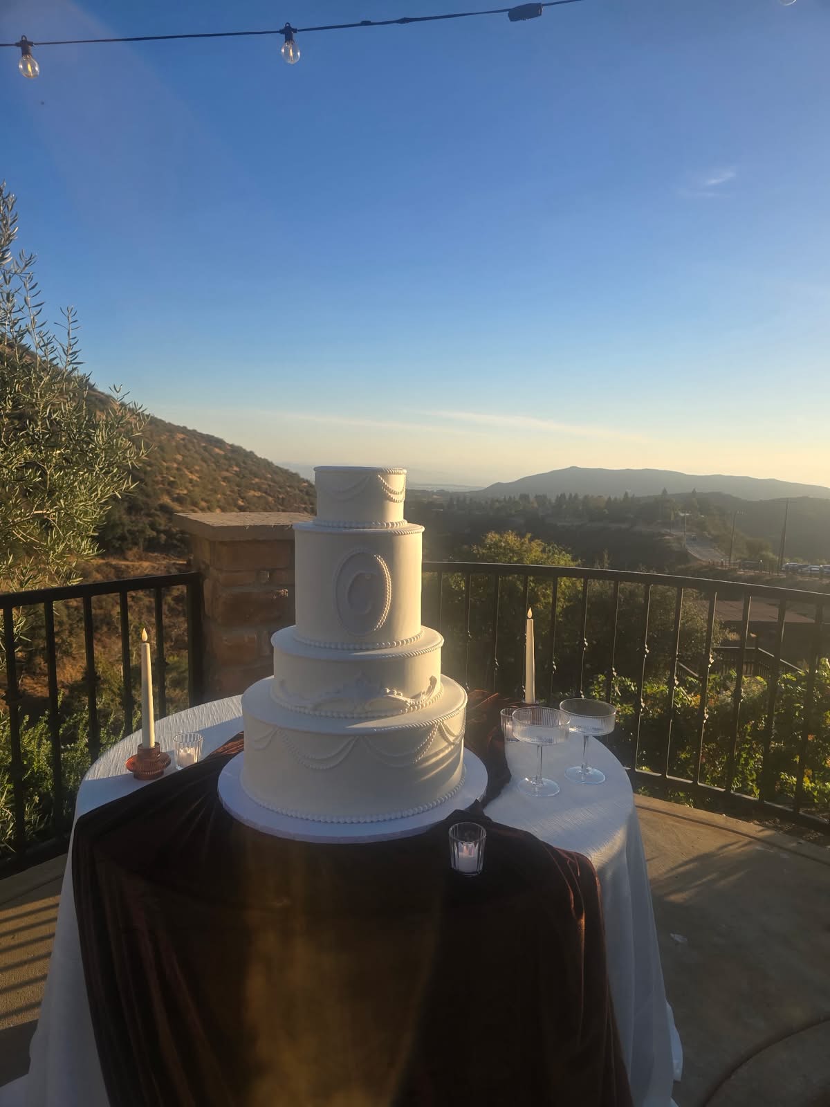 Custom Cakes, Birthday Cakes, Wedding Cakes & Quinceañera Cakes in Rancho Palos Verdes