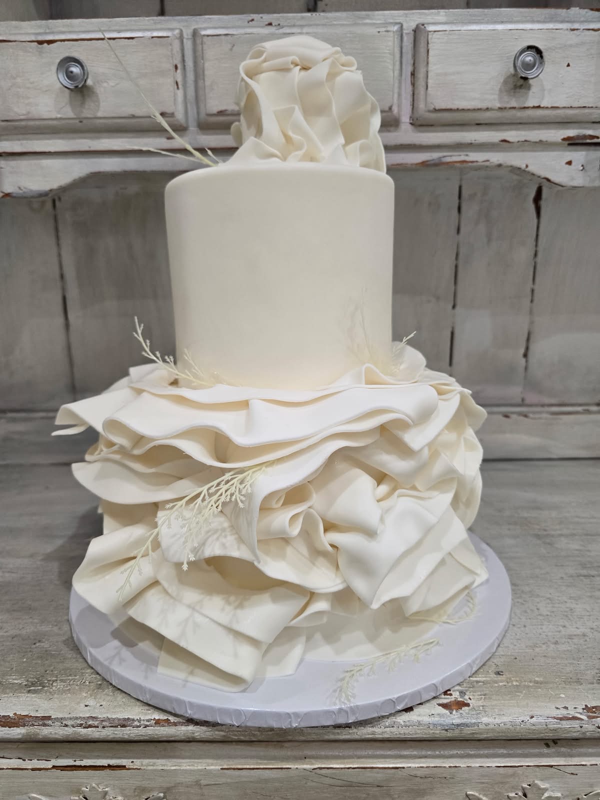 Finding the Best Cakes in San Fernando Valley: Custom, Birthday, Wedding & Quinceañera Cakes