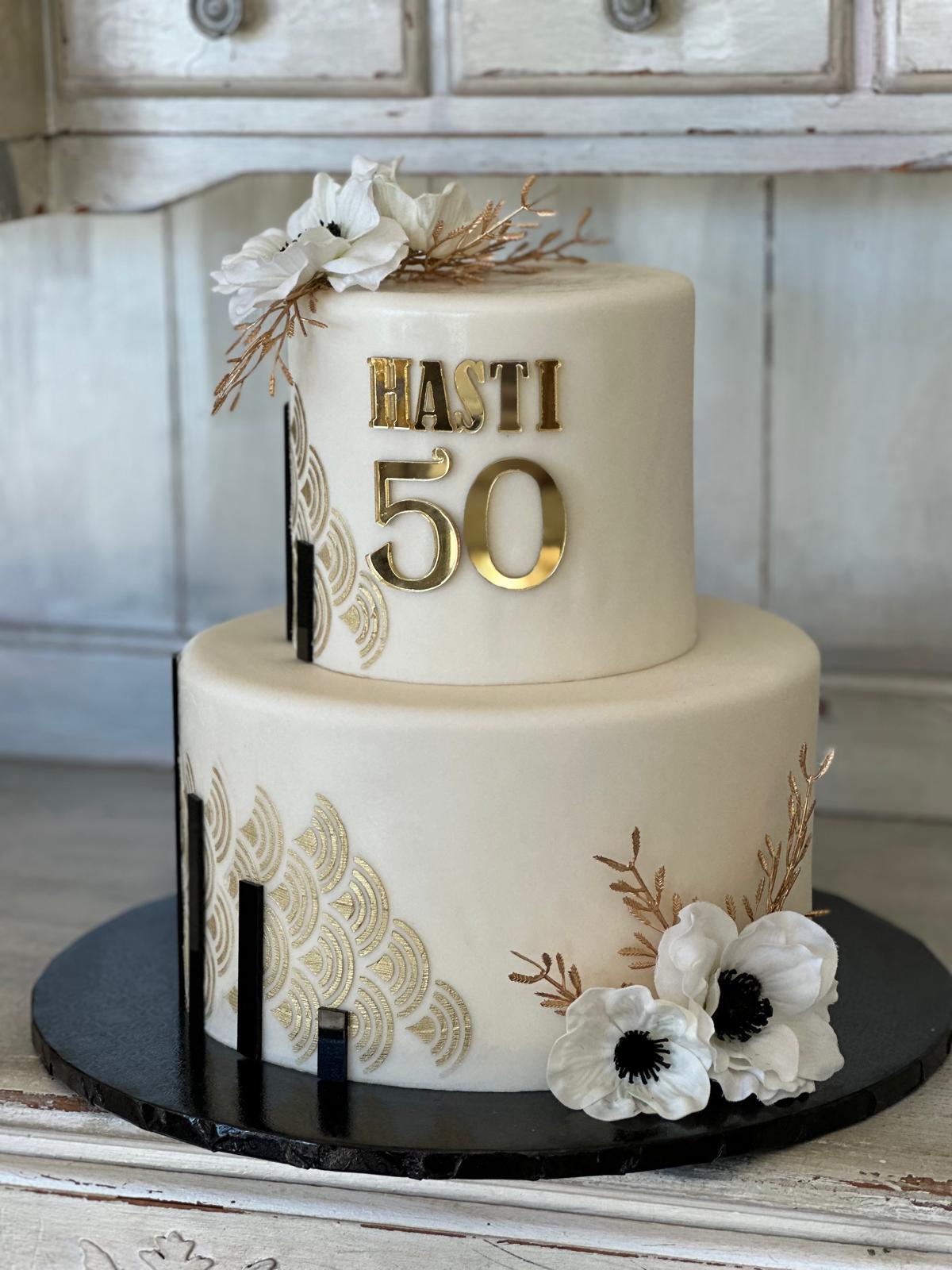 Custom Cakes and Cake Delivery Near Saddlerock Ranch Malibu