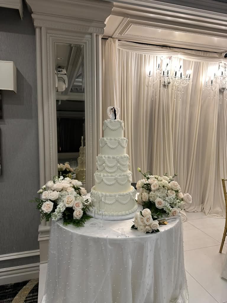 Wedding Cake Bakery and Custom Cakes in La Cañada Flintridge, CA